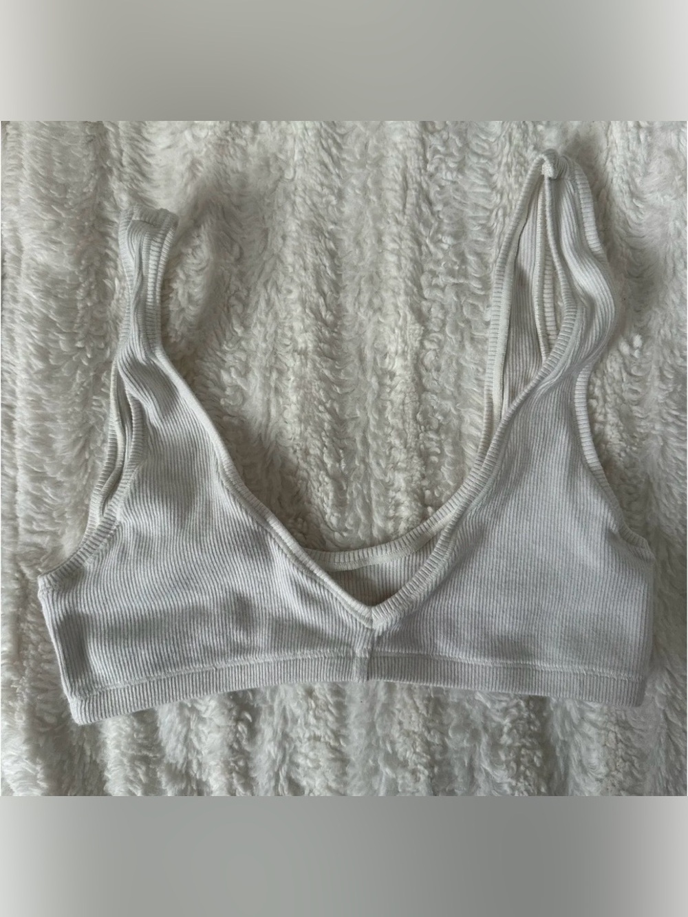 Everyday Ribbed V-Neck Bralette — White size medium